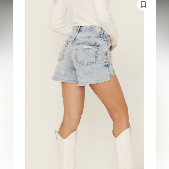 Free People Maggie Mid Ride Distressed Jean Shorts in Light Wash Sz 27 NWT - Picture 3 of 11